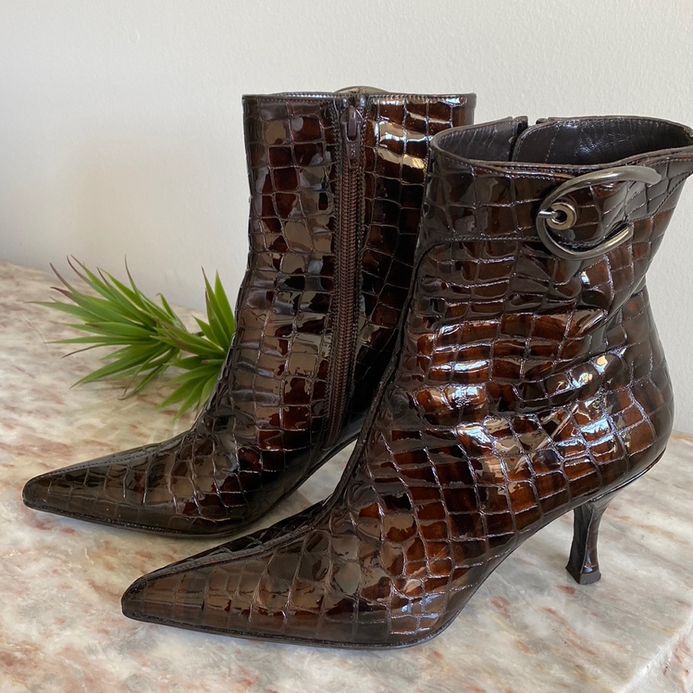 STUART WEITZMAN Boots 👢🤎